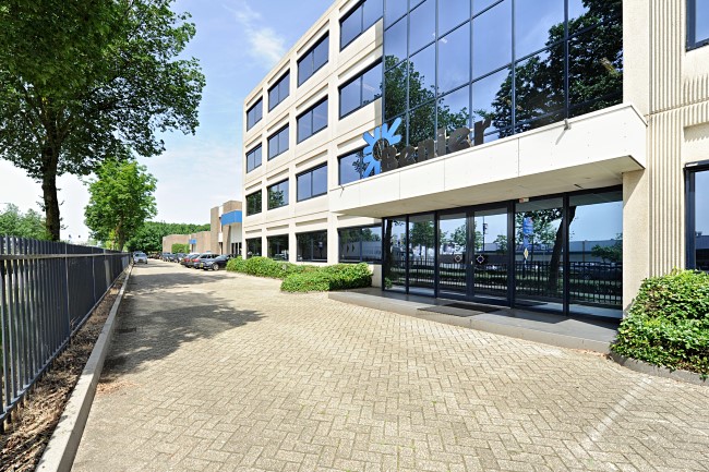 Graaf van Solmsweg 111 ‘s-hertogenbosch Graaf van Solmsweg 111 ‘s-hertogenbosch